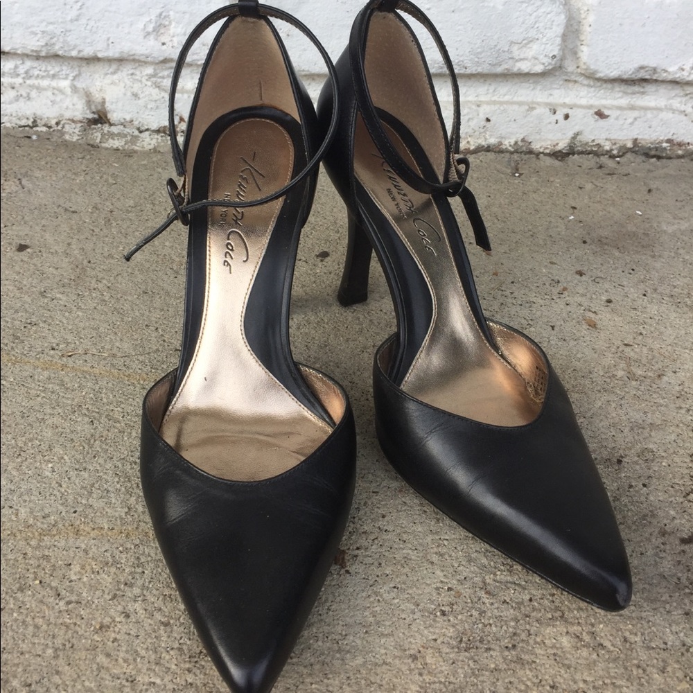 Vintage Kenneth Cole D’orsay with ankle strap